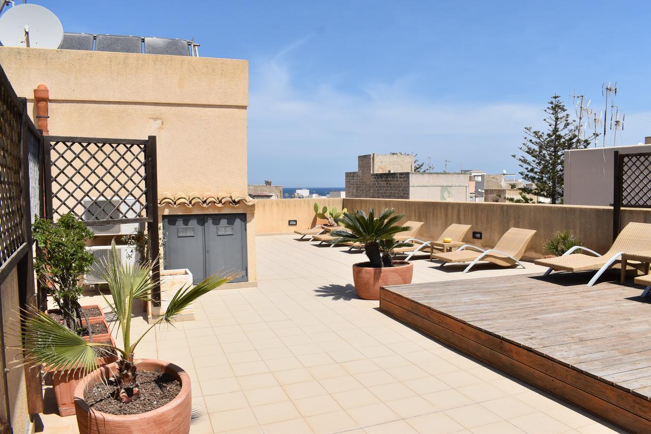 Hotel Il Portico Favignana Ngoại thất bức ảnh
