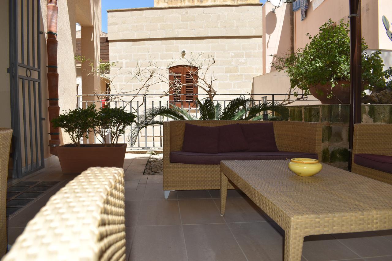 Hotel Il Portico Favignana Ngoại thất bức ảnh