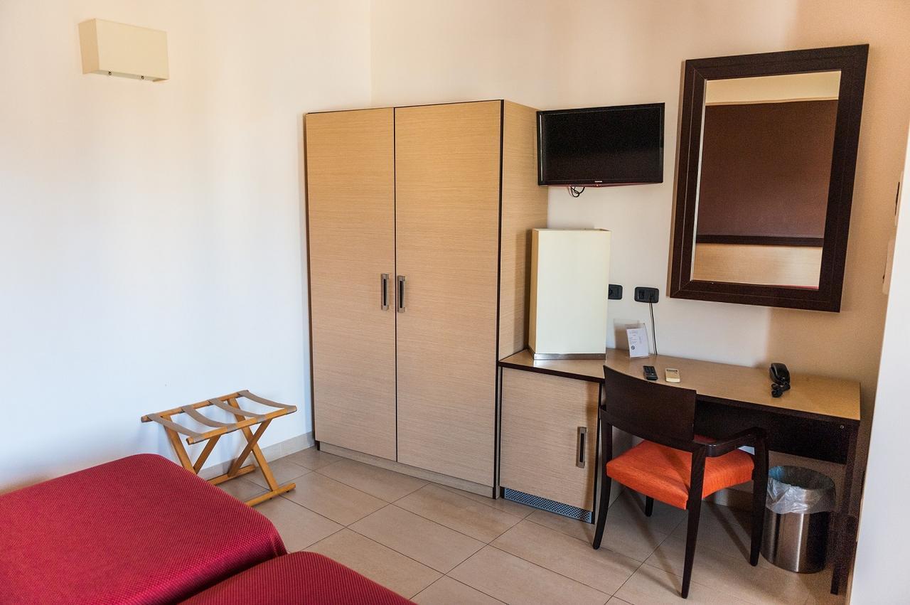 Hotel Il Portico Favignana Ngoại thất bức ảnh