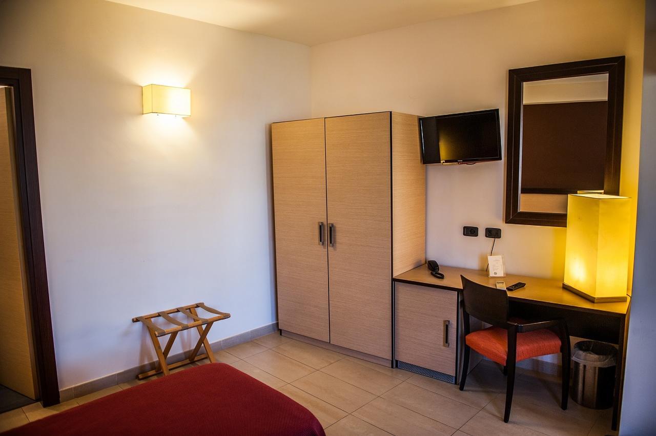 Hotel Il Portico Favignana Ngoại thất bức ảnh