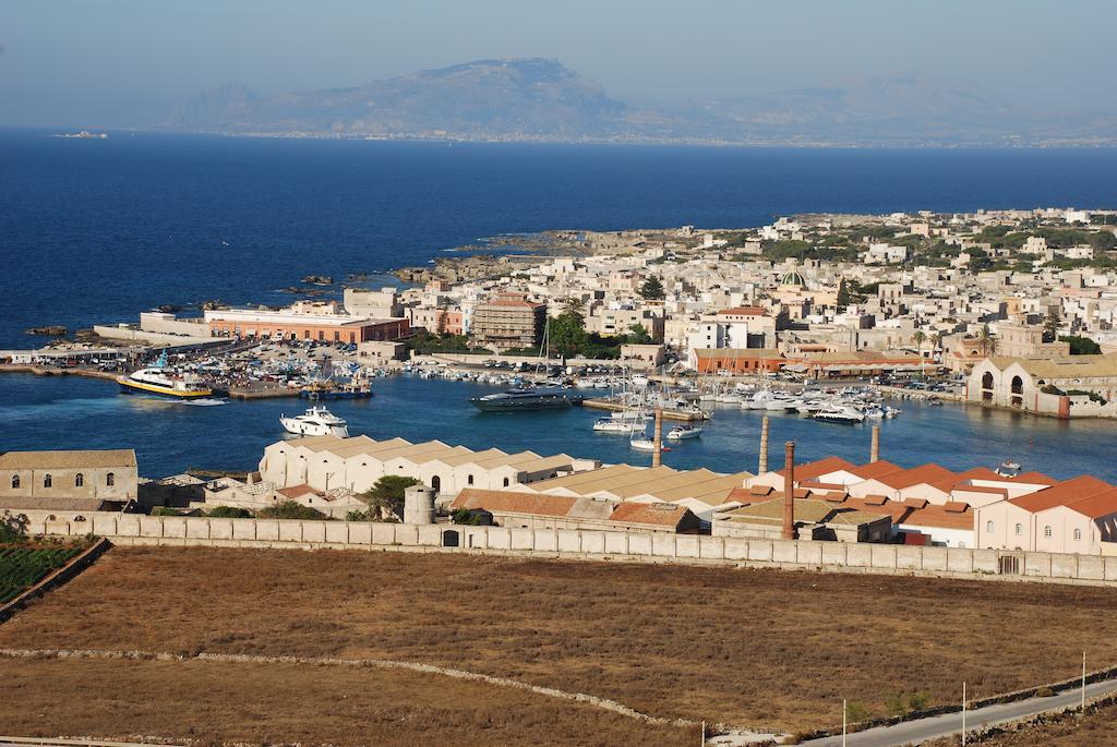 Hotel Il Portico Favignana Ngoại thất bức ảnh